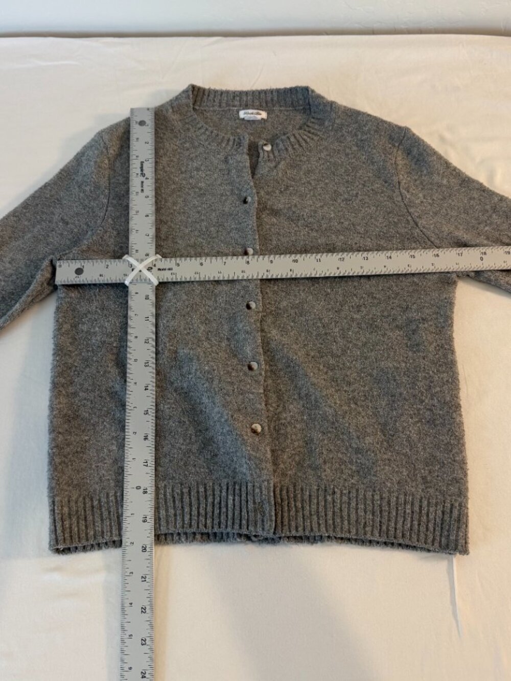 Kimchi Blue Gray Soft Knit Button Front Cardigan Sweater Womens XS Cropped - Picture 5 of 7